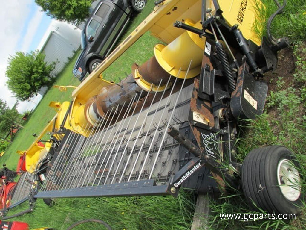 PMH-Y HEADER W/14FT SWATHMASTER PICK-UP